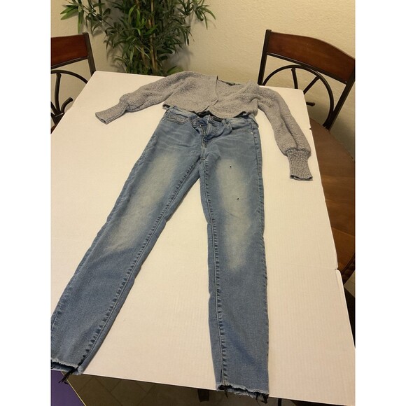 True Religion Jeans size 27 Mid rise Super Skinny Blue Wash Plus Top Gray Xs - Picture 11 of 11